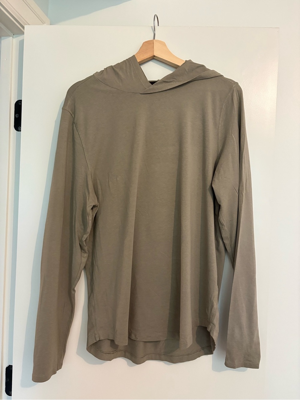 Men's Lightweight Athletic Hoodie in Olive